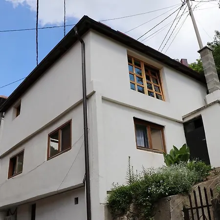 Alim Lägenhet Travnik